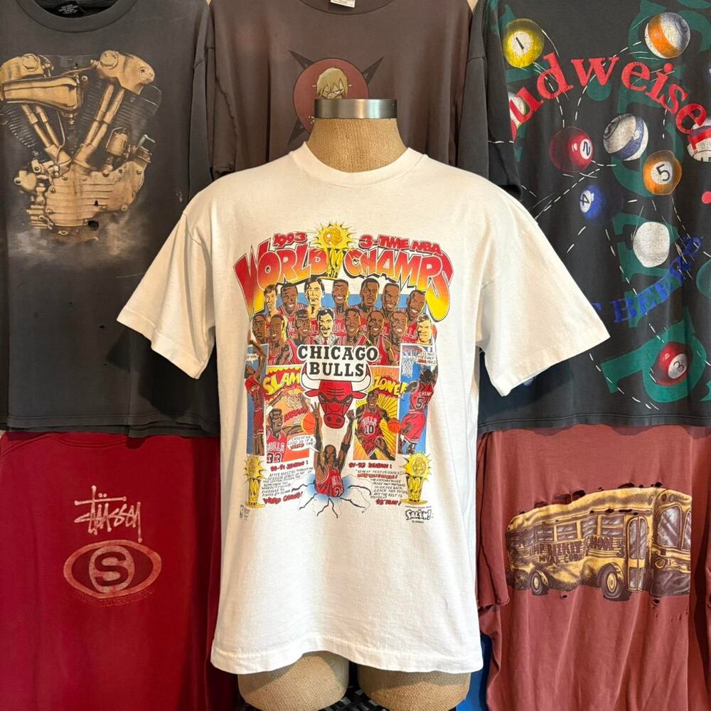 Vintage 1990s Chicago Bulls Comic T-shirt